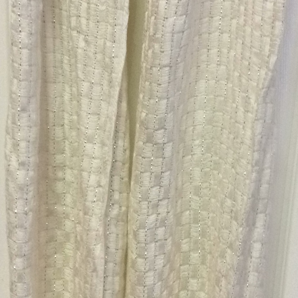 2/$11 Pretty scarf - Picture 3 of 5